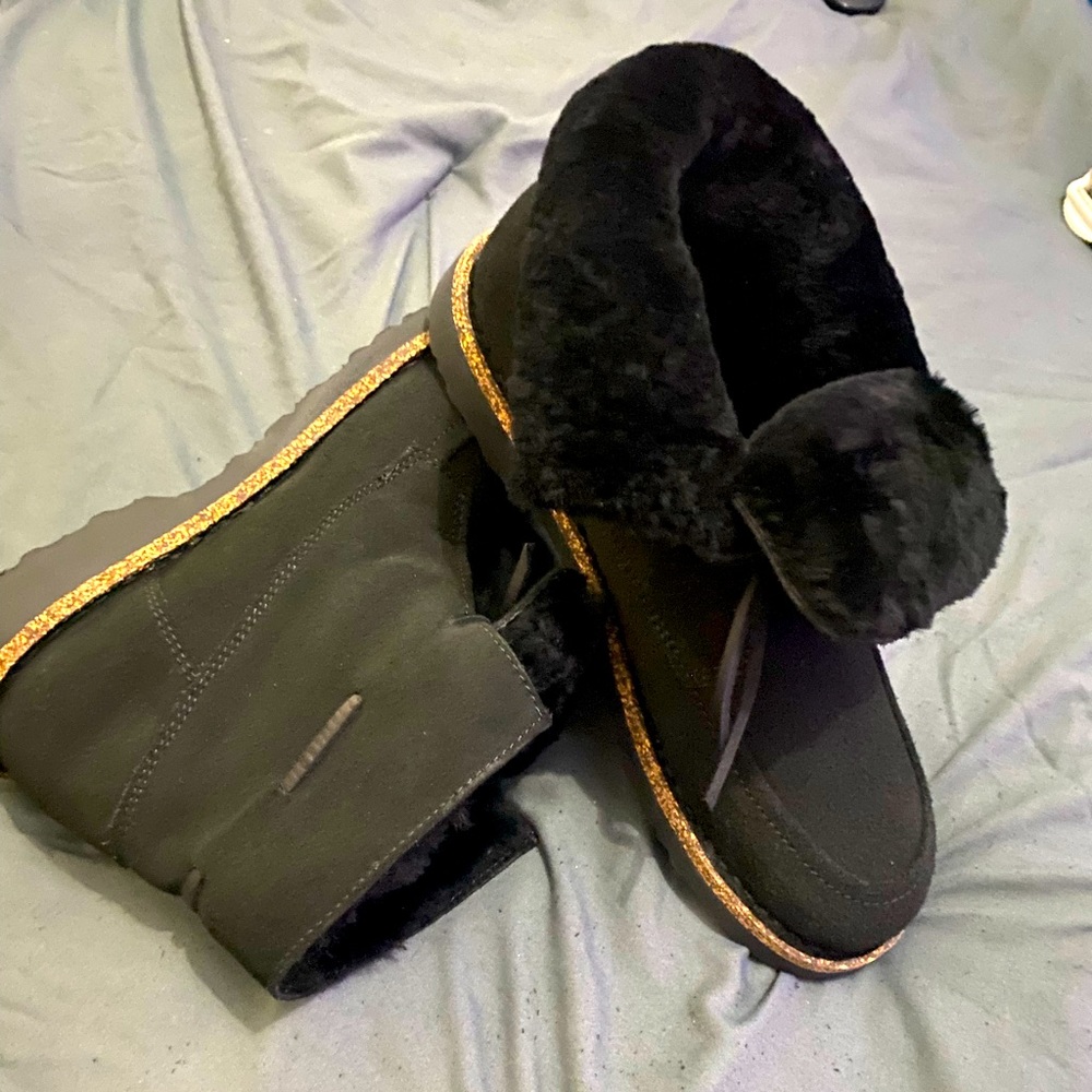 Brand new Birkenstock furry boots size 8 men’s